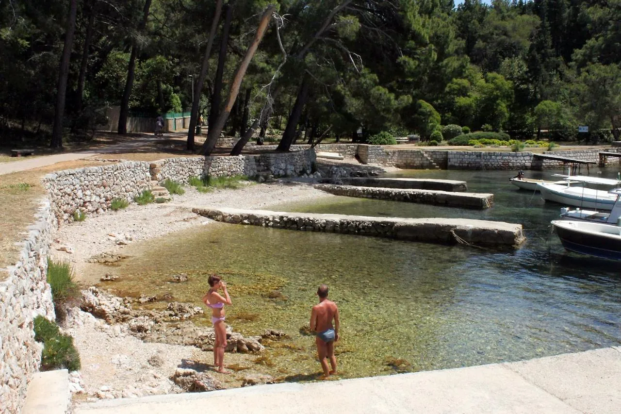 Apartments With A Parking Space Mali Lošinj